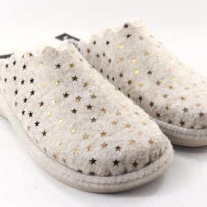Zapatillas de casa para Mujer. Plantilla muy confortable. Dibujo de estrellas. Fabricadas en España. Color: Beig S60-22070