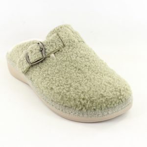 Zapatilla de casa para Mujer. Tira con hebilla. Color: Beig S60-22063